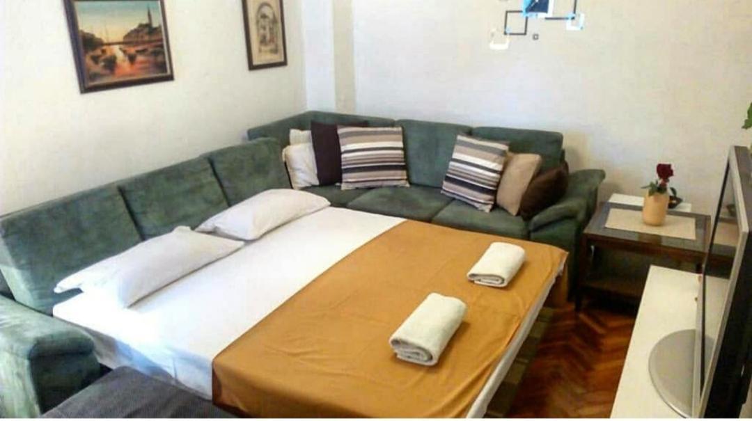 Apartments Garden Beograd Ngoại thất bức ảnh