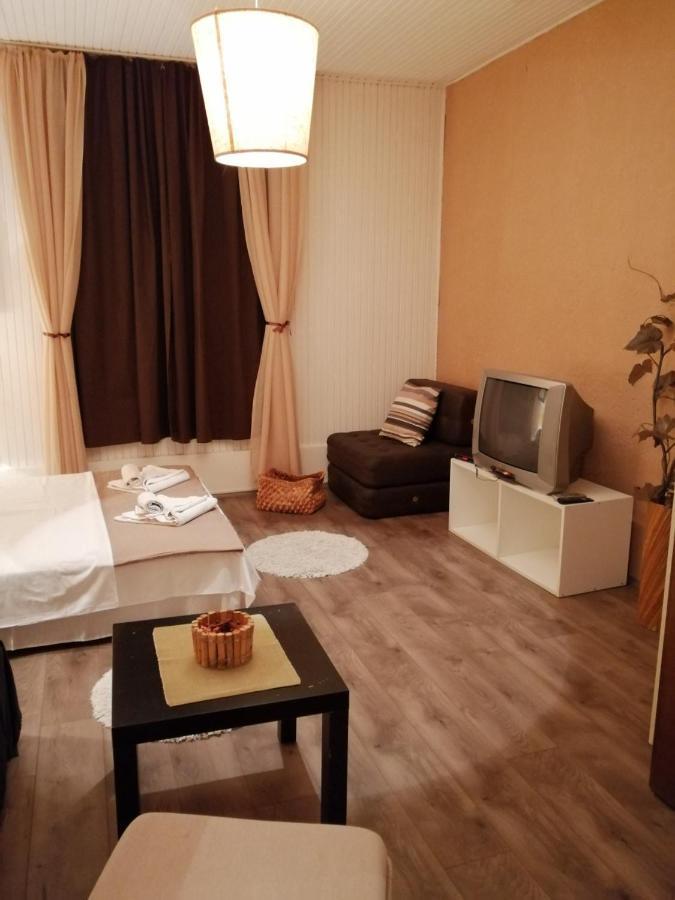 Apartments Garden Beograd Ngoại thất bức ảnh